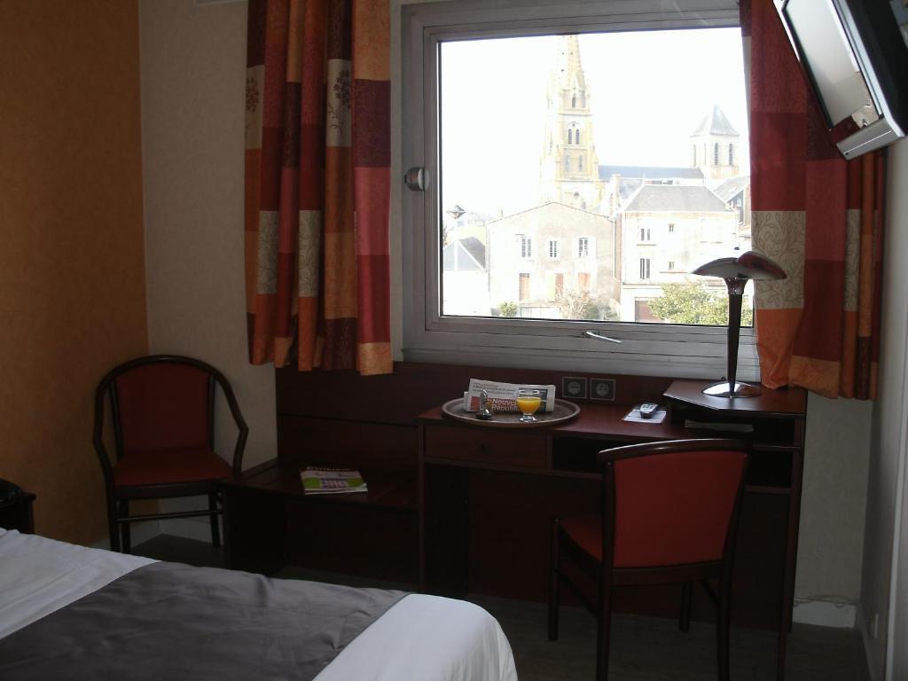 Hotel Saint Jacques 3*