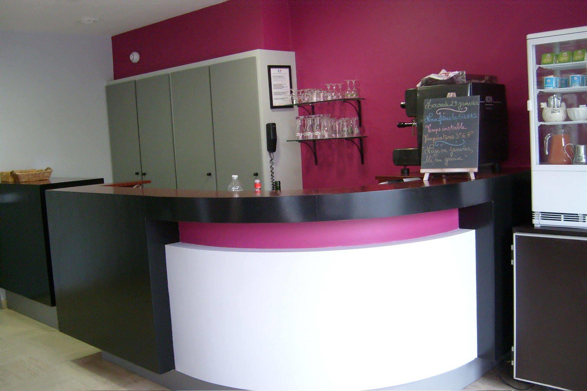 Hotel Saint Jacques 3*