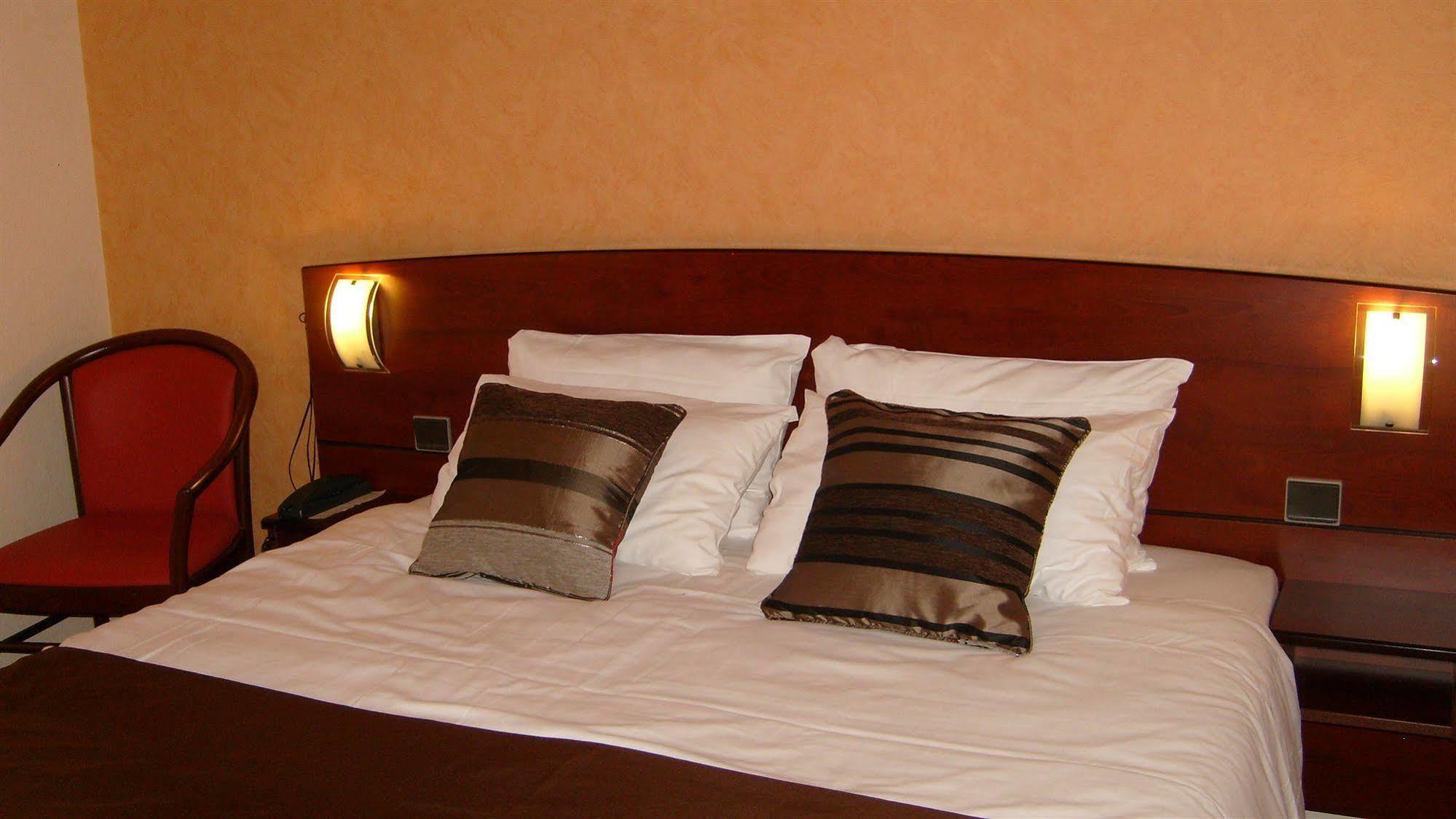 Saint Jacques 3*